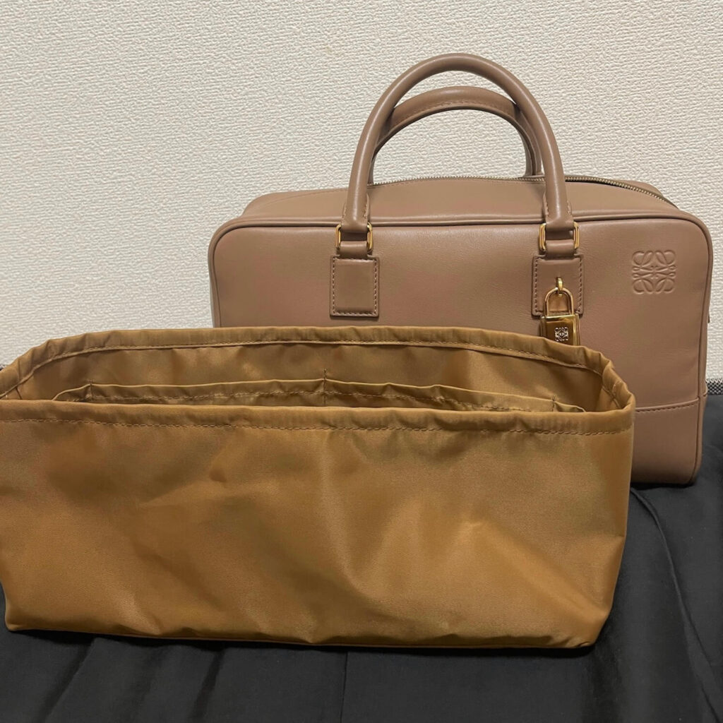 ロエベ「アマソナ28」のバッグインバッグをレビュー。整理整頓・型崩れ