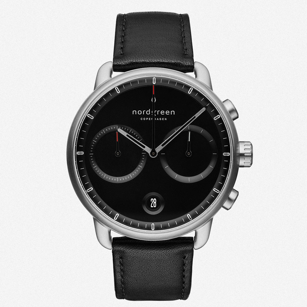 Pioneer Chronograph | Nordgreen 42mm Black Leather