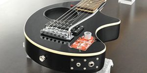 ZO3ギターの芸達者はアーム付き！ディストーションで弾ける | ヤマオン