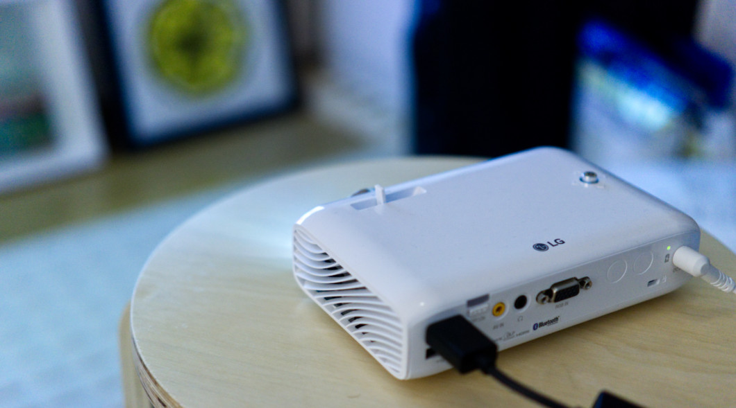 LGプロジェクター『PH550』徹底レビュー！9つの魅力を紹介