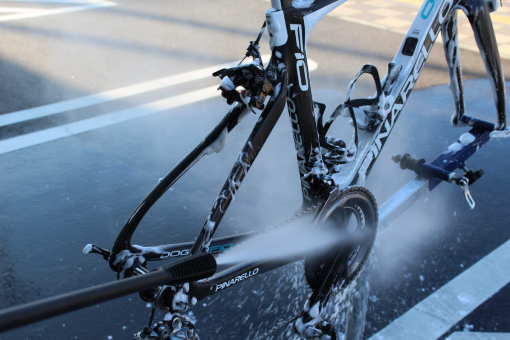 吉田取引】カーボンロードバイク※要整備 吉田取引】カーボンロード