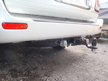 ヒッチメンバー ランクル100 - SEEMO BOAT SERVICE