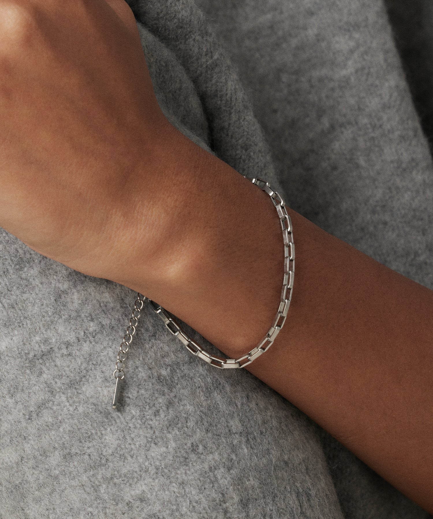 シルバー]スクエアチェーンブレスレット