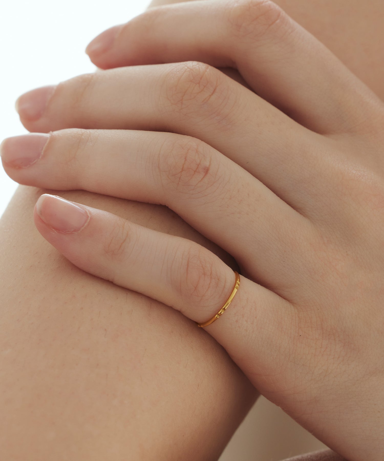 ゴールド]カットピンキーリング