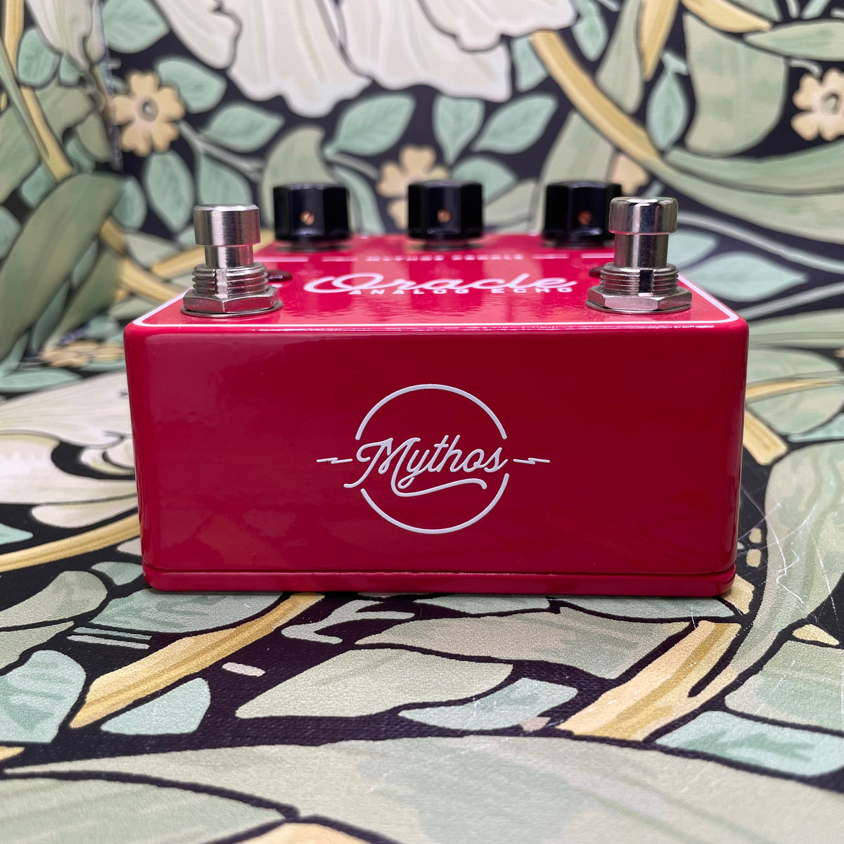 Mythos Pedals Oracle Analog Echo – eastside music supply