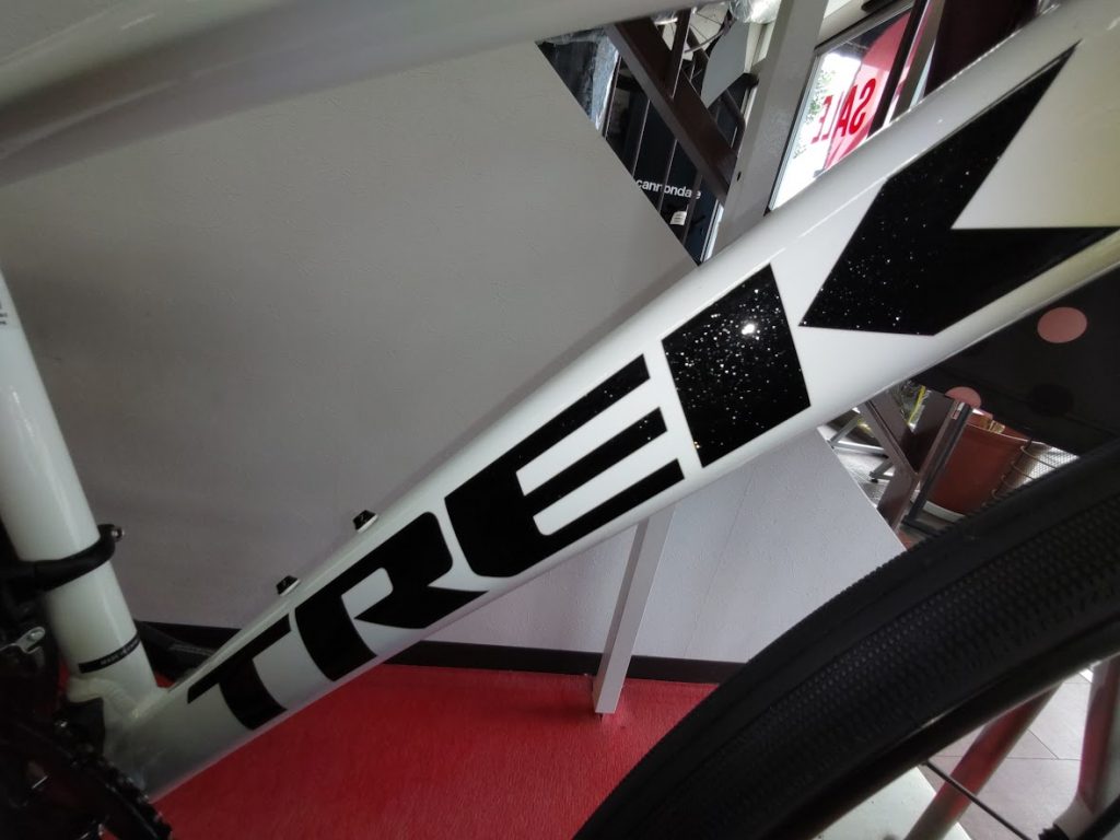 TREK】実は珍しい？？白いロードバイク！？【Domane AL3 DISC