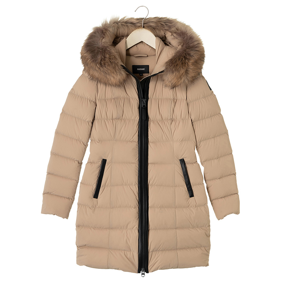 ☆岡山☆ 『MACKAGE(マッカージュ)』の人気ダウン「CALLA」をスタッフ