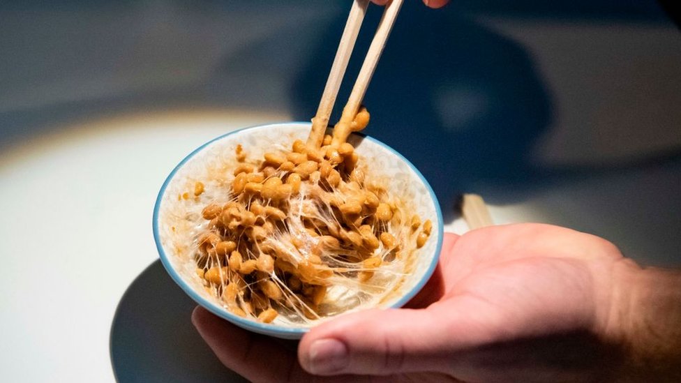 Natto, o superalimento japonês que parece muco e cheira mal - BBC