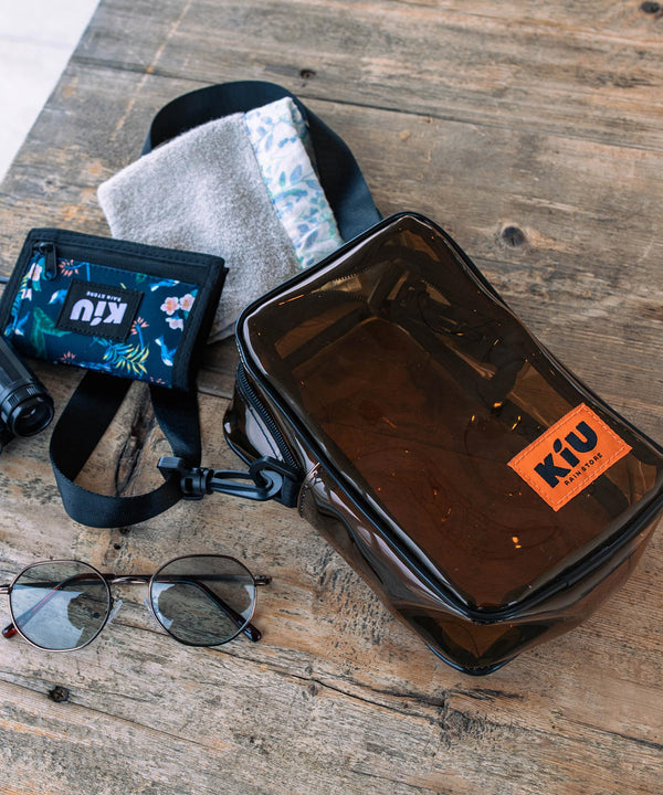 PVC スクエアミニバッグ K336 – KiU公式オンラインショップ