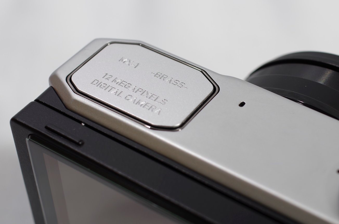 まさかのコンデジ PENTAX MX-1：なんじゃこのカメラ！ GADGET-SIZE