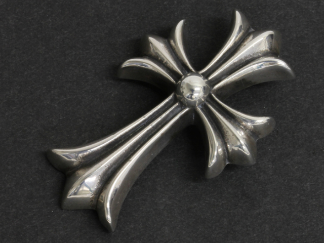 送料、代引手数料無料】 ◇ 【中古】 クロムハーツ スモール CHクロス