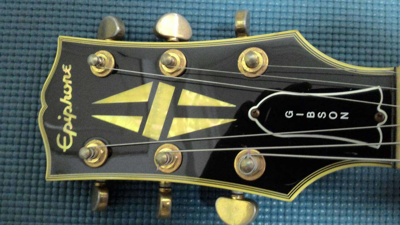 Epiphone les paul custom Made in Japan - Epiphone Electrics