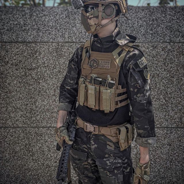 マルチカム装備＆服装のおすすめ19選！トロピックやブラックも紹介