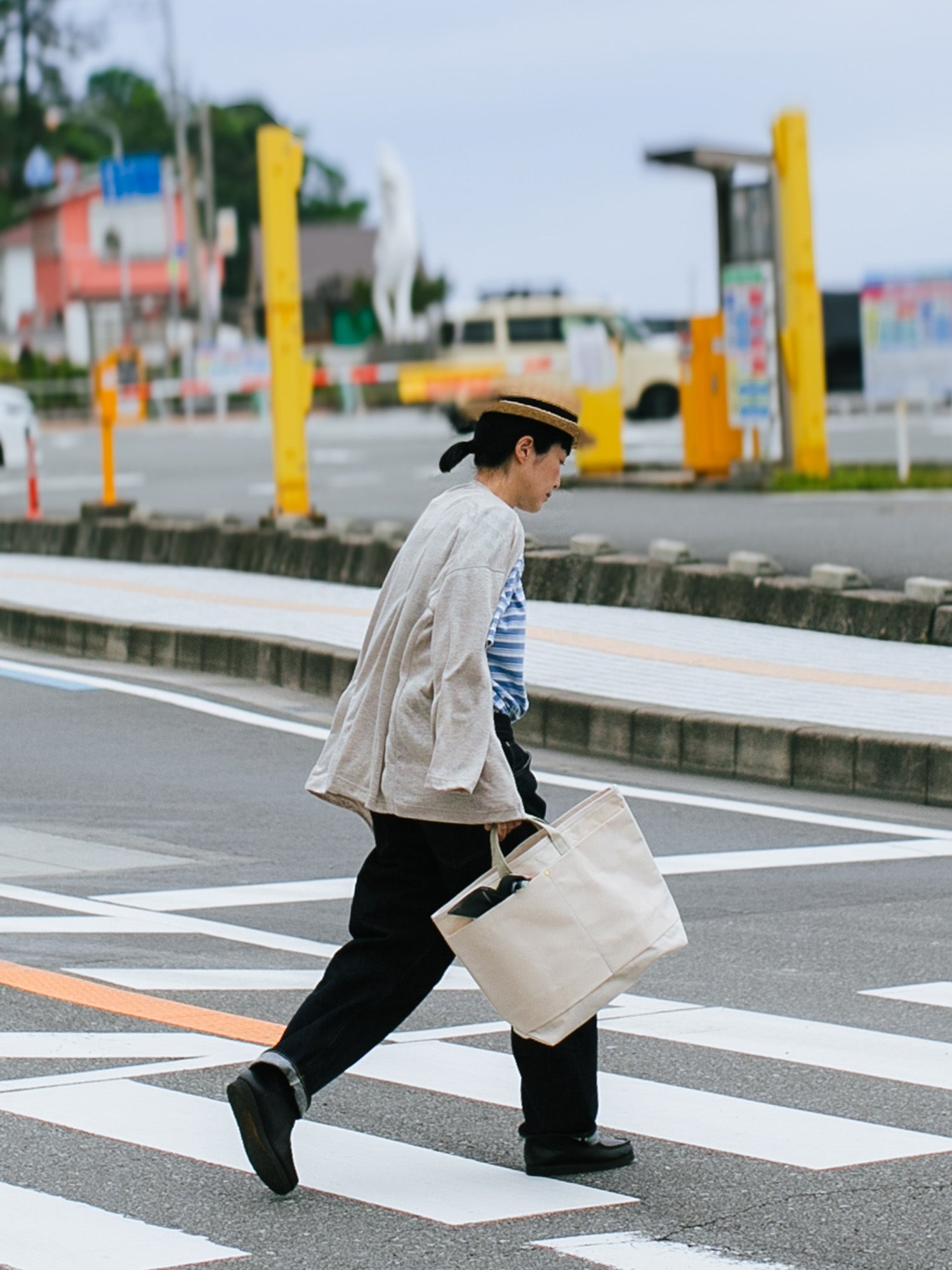 Base Tote by This is(a)n/STOCK NO:/MUYA