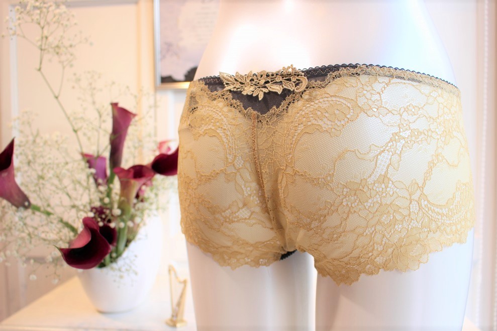 バチカン美術館ランジェリ～♡ サルート店舗限定19group OBカラー | La