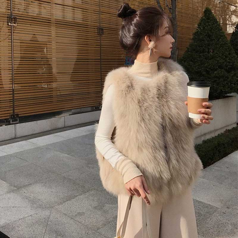 ソフトファーベスト(2colors)（ベージュ・黒）秋/冬 高見えアイテム