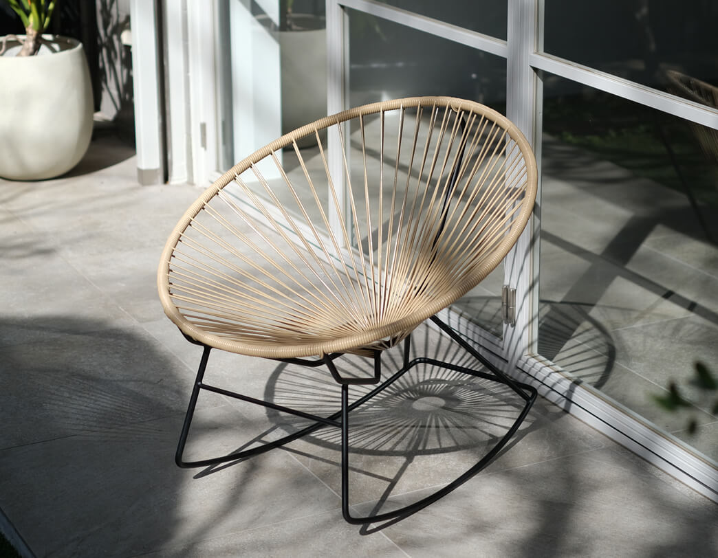 落ち着いた雰囲気が魅力 アカプルコチェア2021年限定カラー［サンド