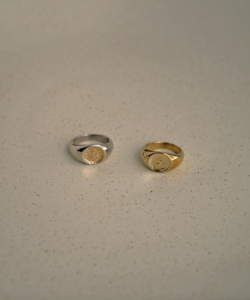 Briller Signet Round S Ring – un by Tomoyo Yoshida | 公式