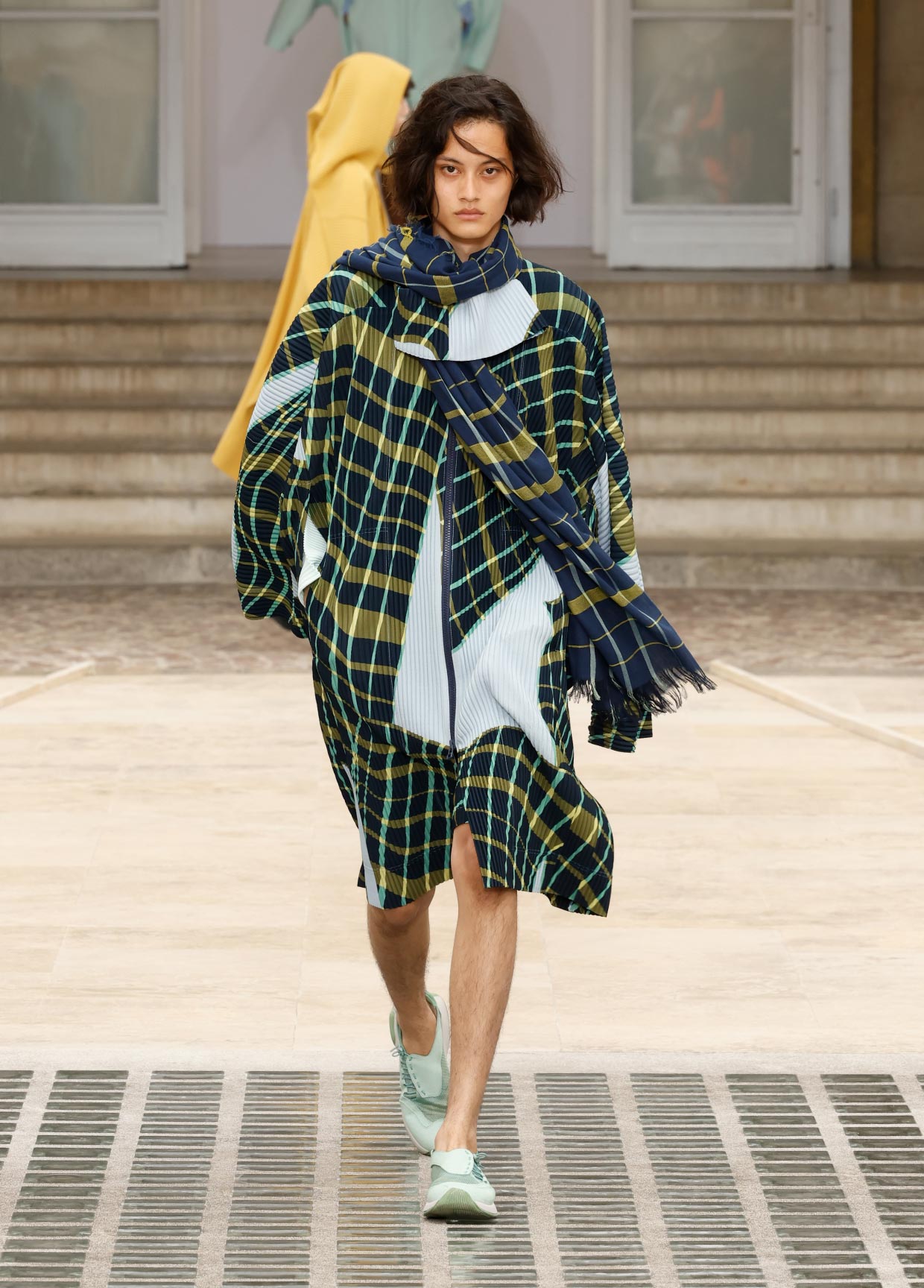 HOMME PLISSÉ ISSEY MIYAKE SPRING SUMMER 2025 COLLECTION 07 – ISSEY