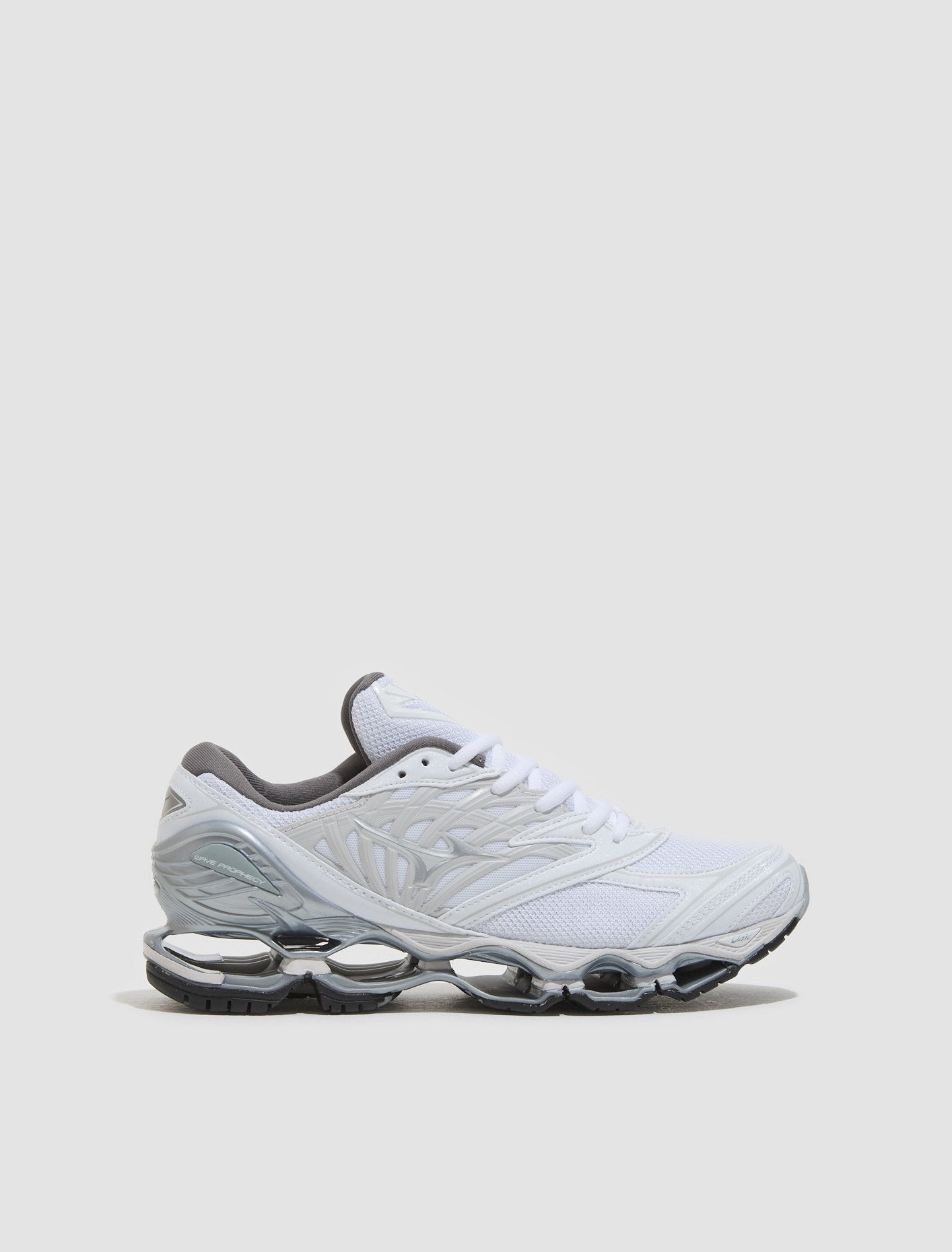 Mizuno - Wave Prophecy LS Sneaker in White - D1GA3337 – Voo Store