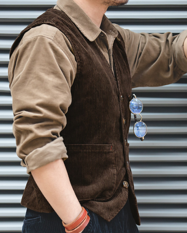 チャーリー コーデュロイベスト 1018 – アメカジ通販サイト｜RUDGE