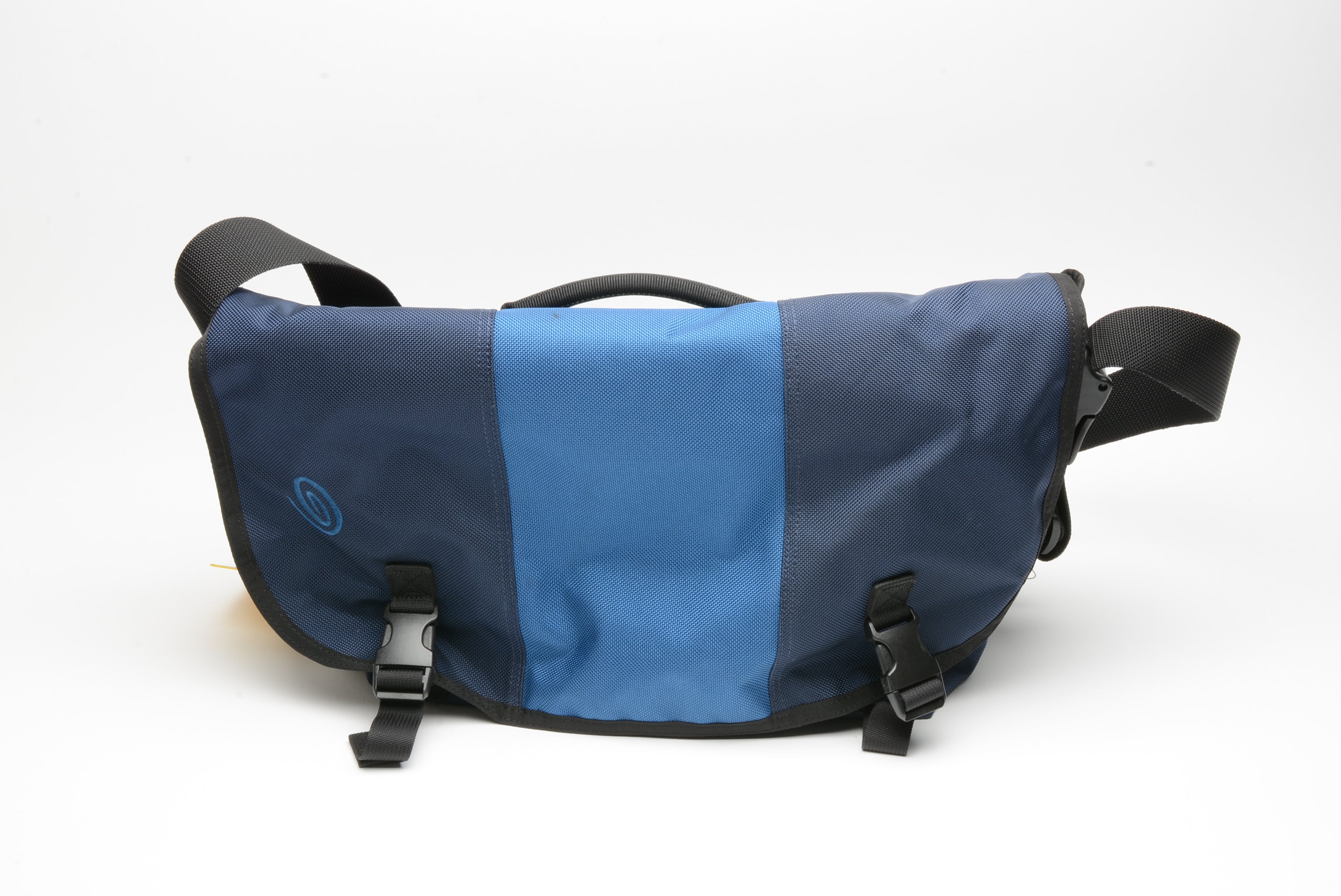 Timbuk2 Blue Classic Messenger bag, barely used, Very nice