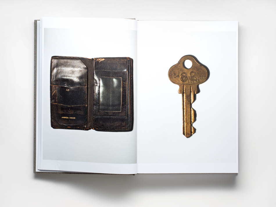 Henry Leutwyler: Books: Document