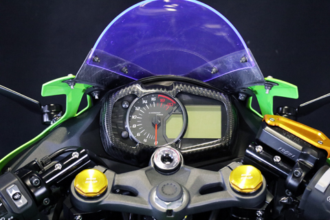 Ninja ZX-25R (2020-) メーターカバー --