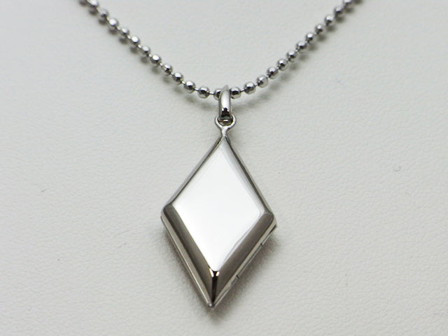 ロケットペンダント ペンダント トップ 18金イエローゴールド 菱型