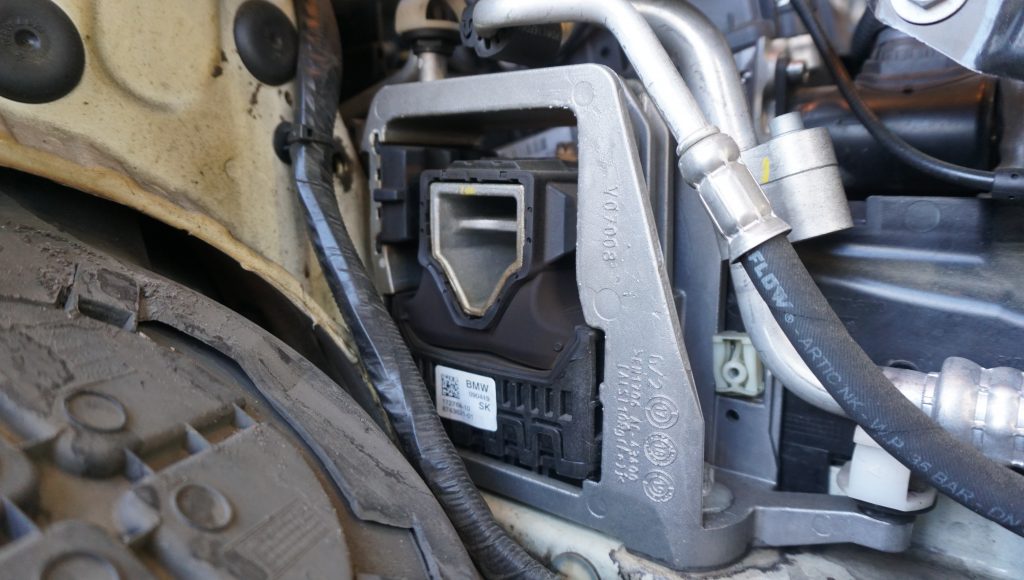 F56 オイルフィルターハウジング交換！！ – bond MINI