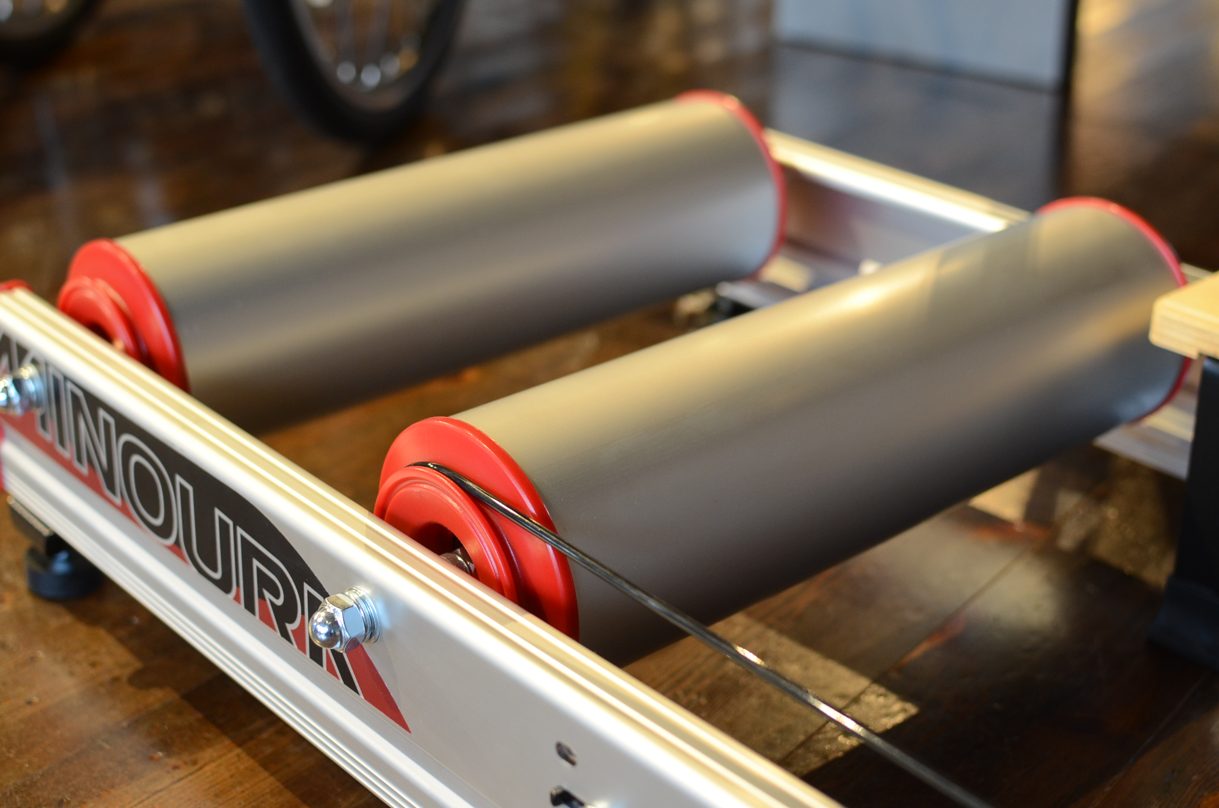 MINOURA(ミノウラ) LiveRoll R720が入荷しました！ | BRENDA仙台南店