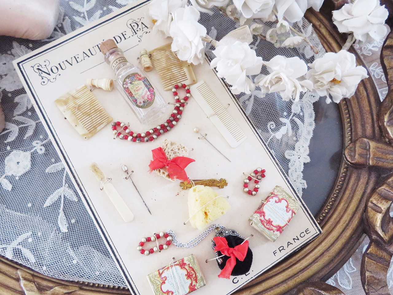 ドールのお支度品 プレゼンテーションボード - 薔薇と天使のアンティーク