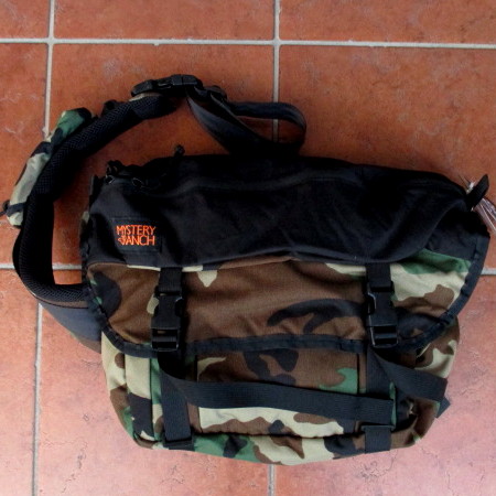 MYSTERY RANCH（USA）メッセンジャー「インベーダー