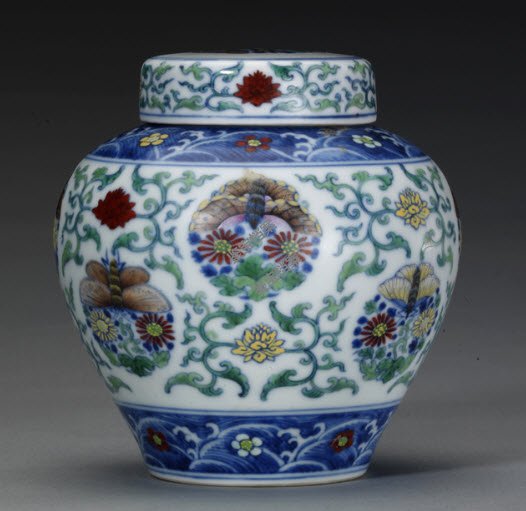 清雍正斗彩团花菊蝶纹盖罐档案-斗彩-鉴宝档案