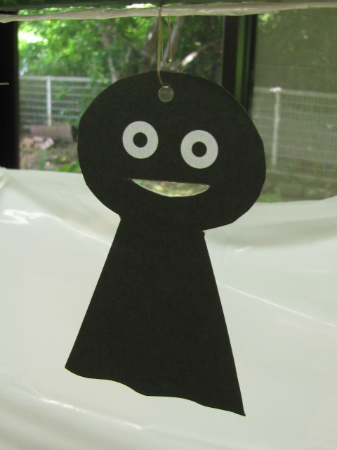 ブラックてるてる坊主をやっつけろ！ゲーム | 弘恩苑デイサービスセンター