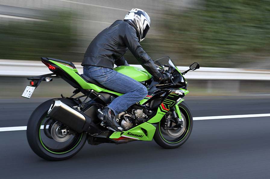 600SSのカワサキ流着地点 Kawasaki ZX-6R – WEB Mr.Bike