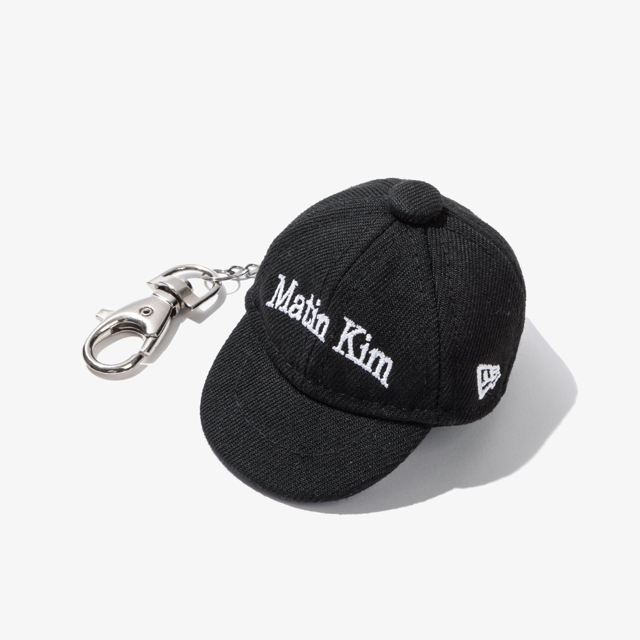 キャップキーホルダー Matin Kim ブラック | ニューエラオンラインストア