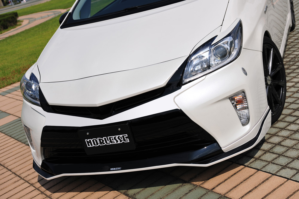 NOBLESSE 30プリウス（後期）用 エアロ ボディキット