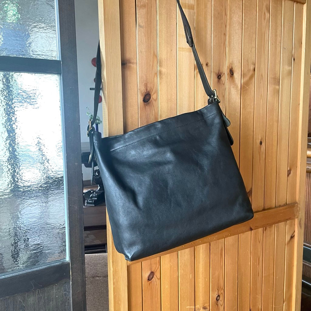 スロウ / SLOW ルボーノ / rubono ショルダーバッグ 本革 ブラック