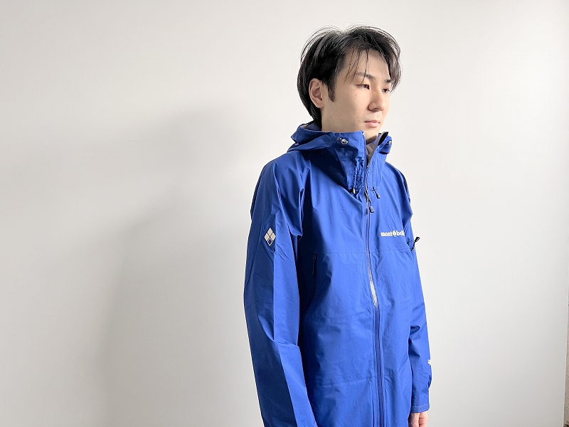 登山初心者へコスパ抜群のレインジャケット モンベルのストーム