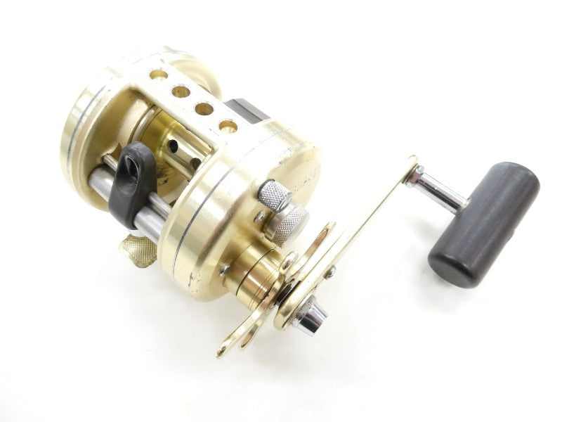 カルカッタ 201XT – 中古釣具の買取・販売 イエローフィッシュ Yellowfish