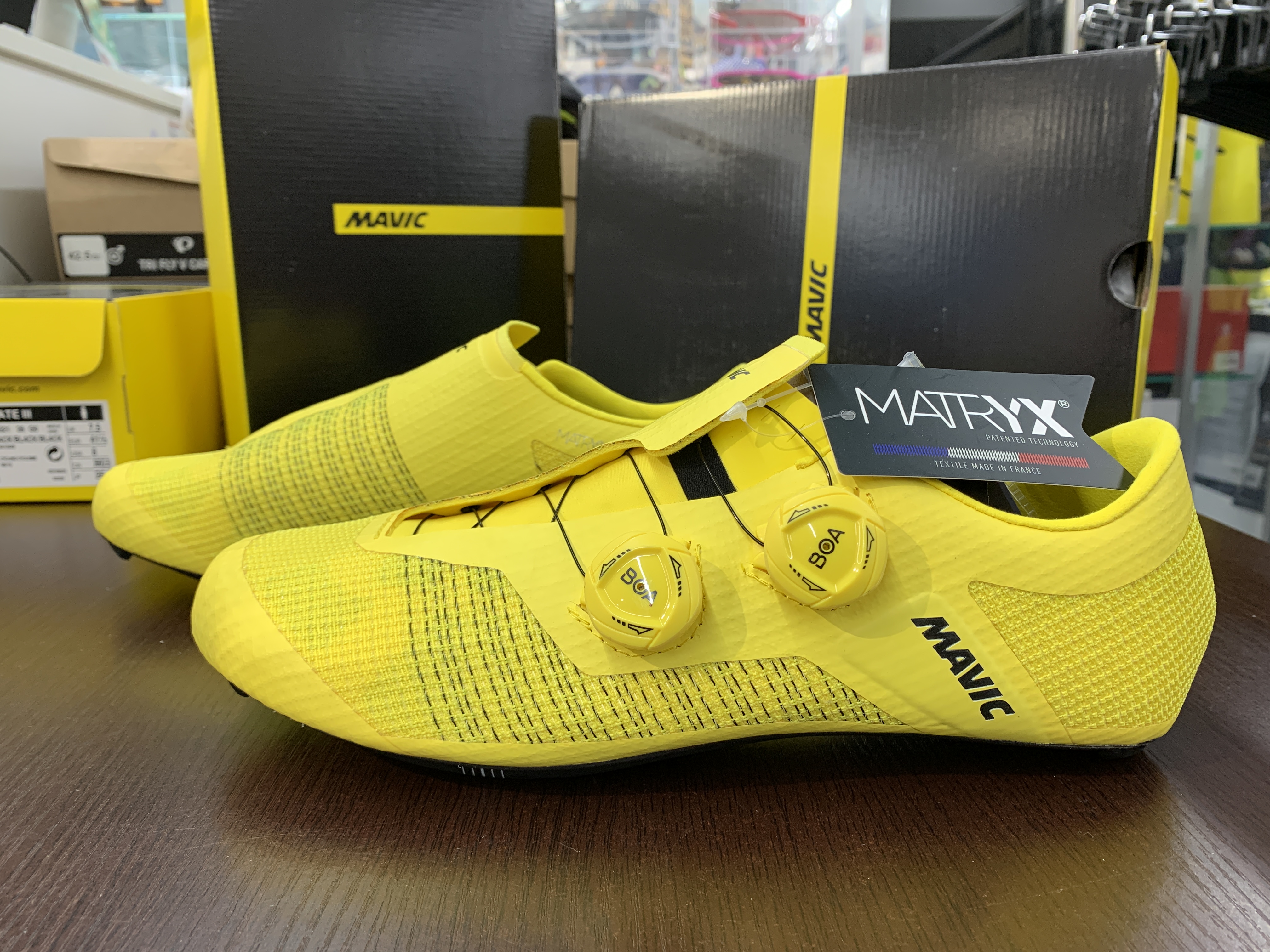 MAVIC】至高の快適性、耐久性、そして軽量。ULTIMATEの名を戴冠する