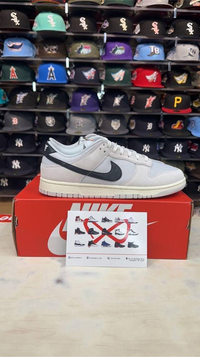 Mens Nike Dunk Low Retro SE 