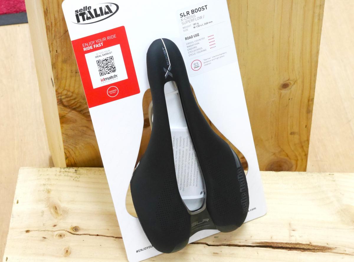 Selle Italia SLR BOOST Xクロス SUPERFLOW｜ロードバイク・クロス