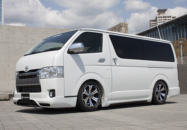 ハイエース用 バルベロ アーバングランデ 16インチホイール＆タイヤ