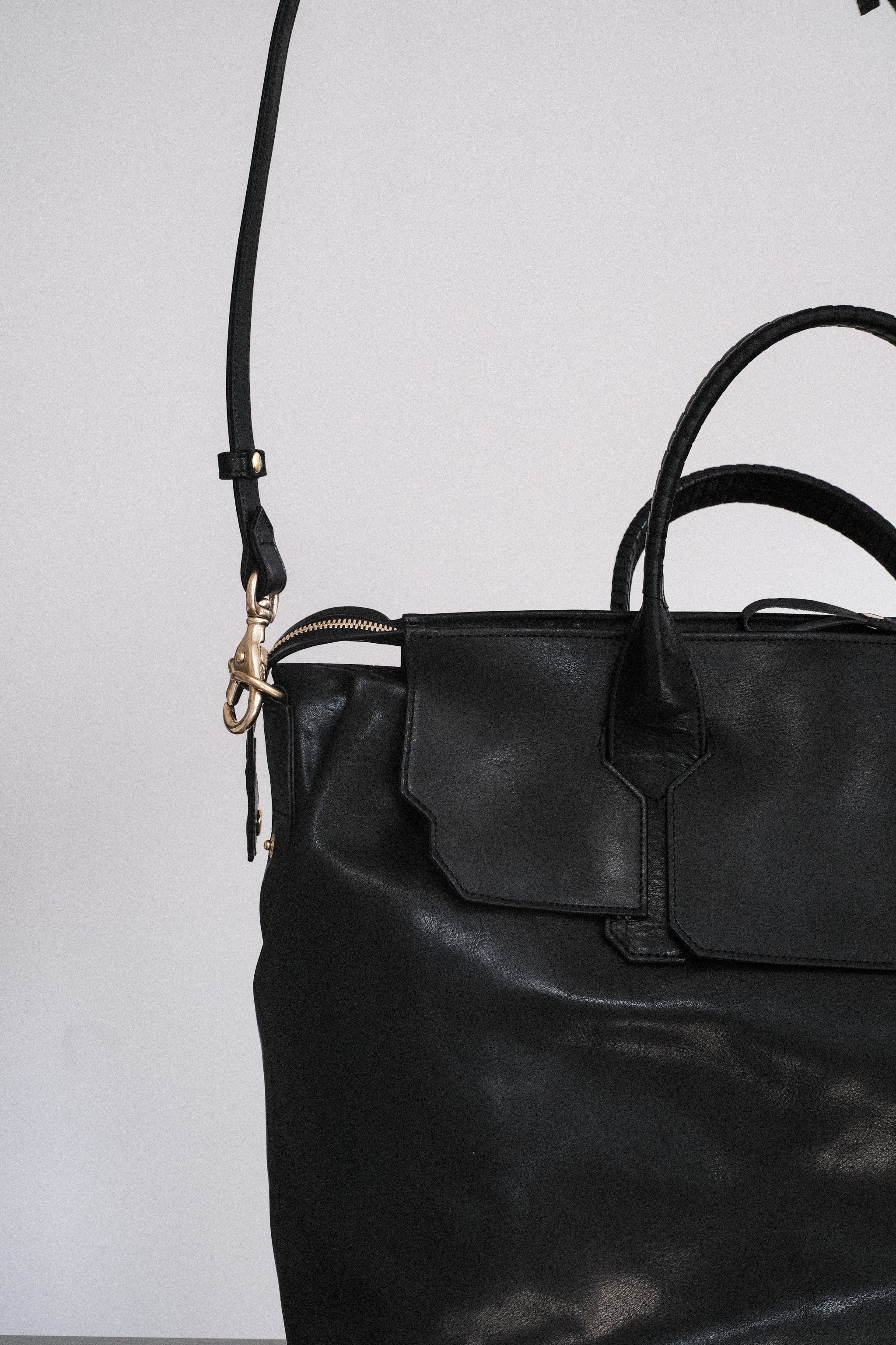 cornelian taurus by daisuke iwanaga/Key Hole Boston (cow mineral