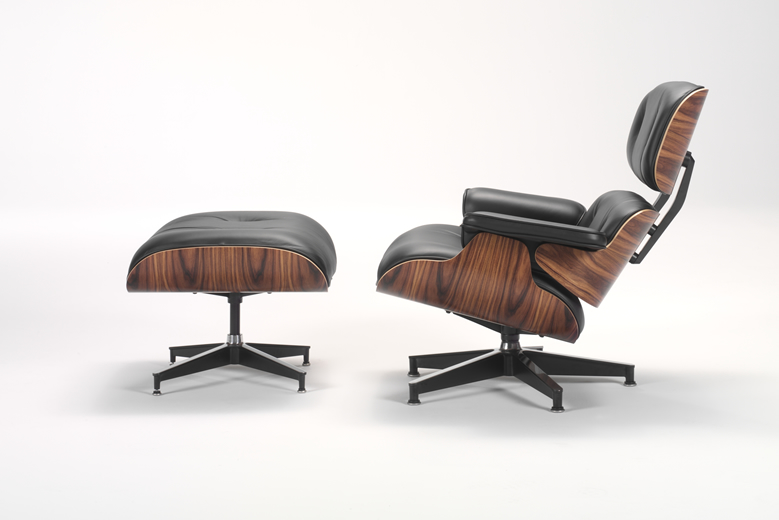 オイル仕上げ・フルグレインレザーのイームズラウンジチェア