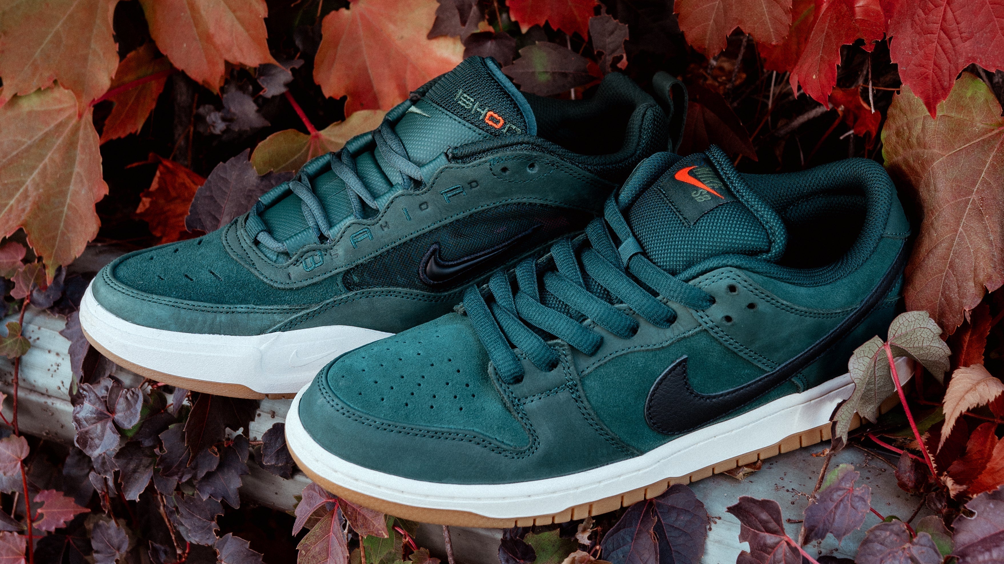 NIKE SB ORANGE LABEL 