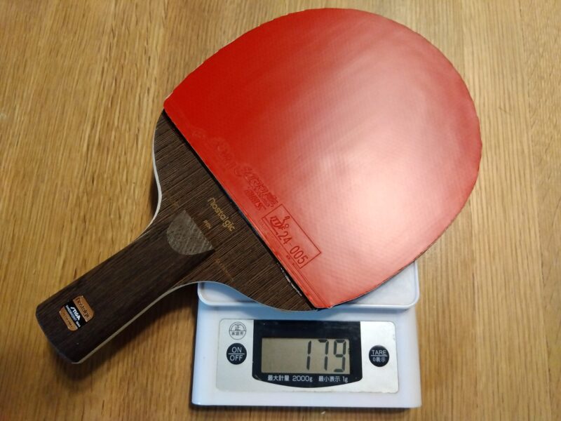 ノスタルジックオールラウンドにフォア＝天極2、バック＝狂飆3