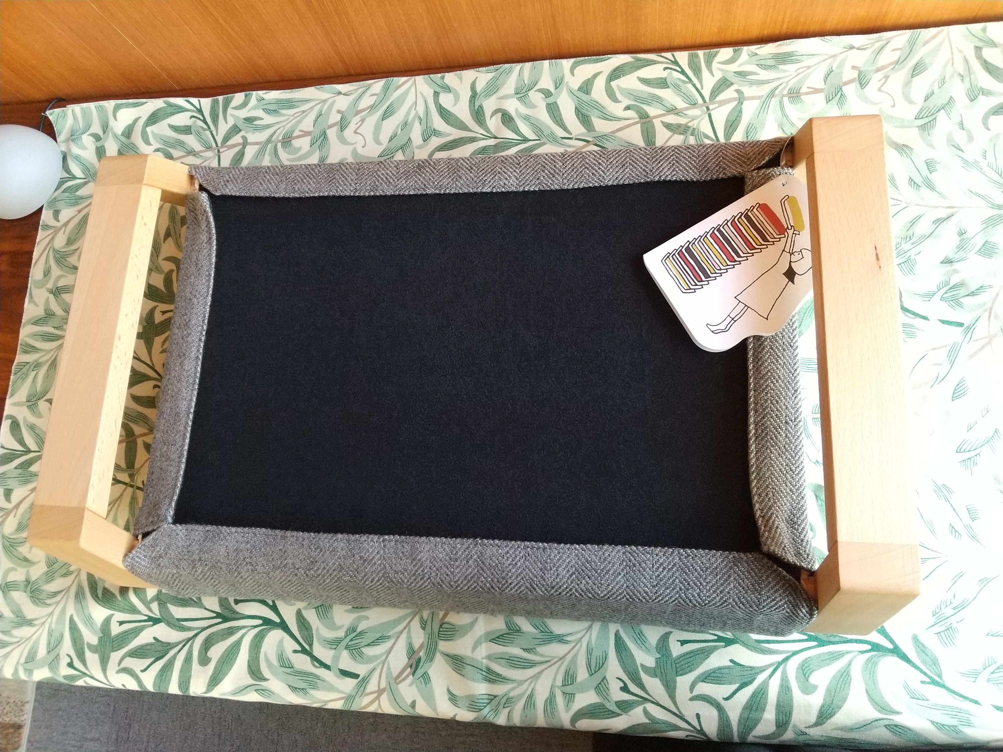 園田椅子製作所さまの座椅子、Zagaku 01 ご注文分を店頭にてお渡ししま